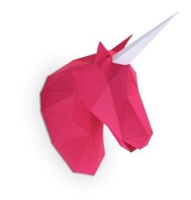 PETITE LICORNE ROSE EN PAPIER 3D